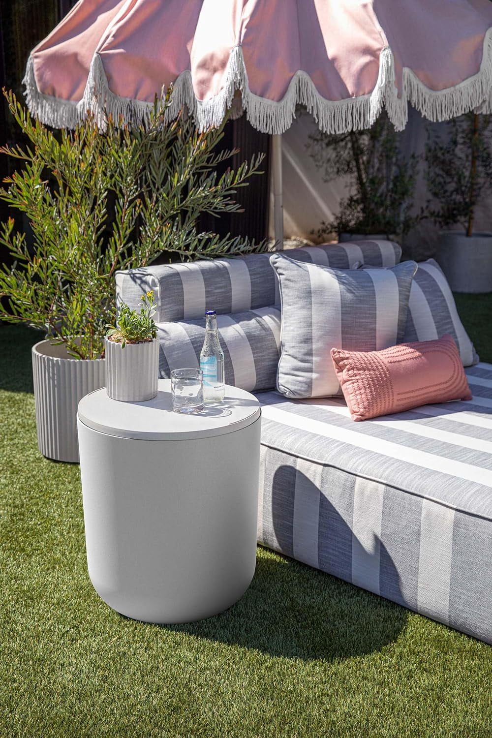 WANSHUN Side Table - 2 in 1 - Designed for use as Outdoor Side Table, Patio Decor and Ice Chest