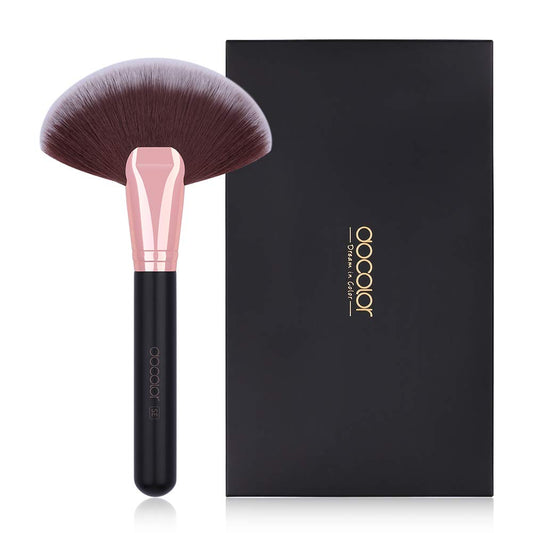 Docolor Fan Brush Finishing Powder Brush Multi-Use Brush For Face And Body Professional Highlighting Blush Powder Bronzer Cheekb