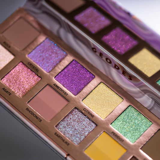 Whats Up Beauty - Geodes Eyeshadow Palette Talc Free Clean Cruelty Free Made In Italy Sustainable Makeup